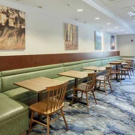 Fairfield Inn & Suites By Marriott Harrisburg West/Нью-Камберленд Экстерьер фото