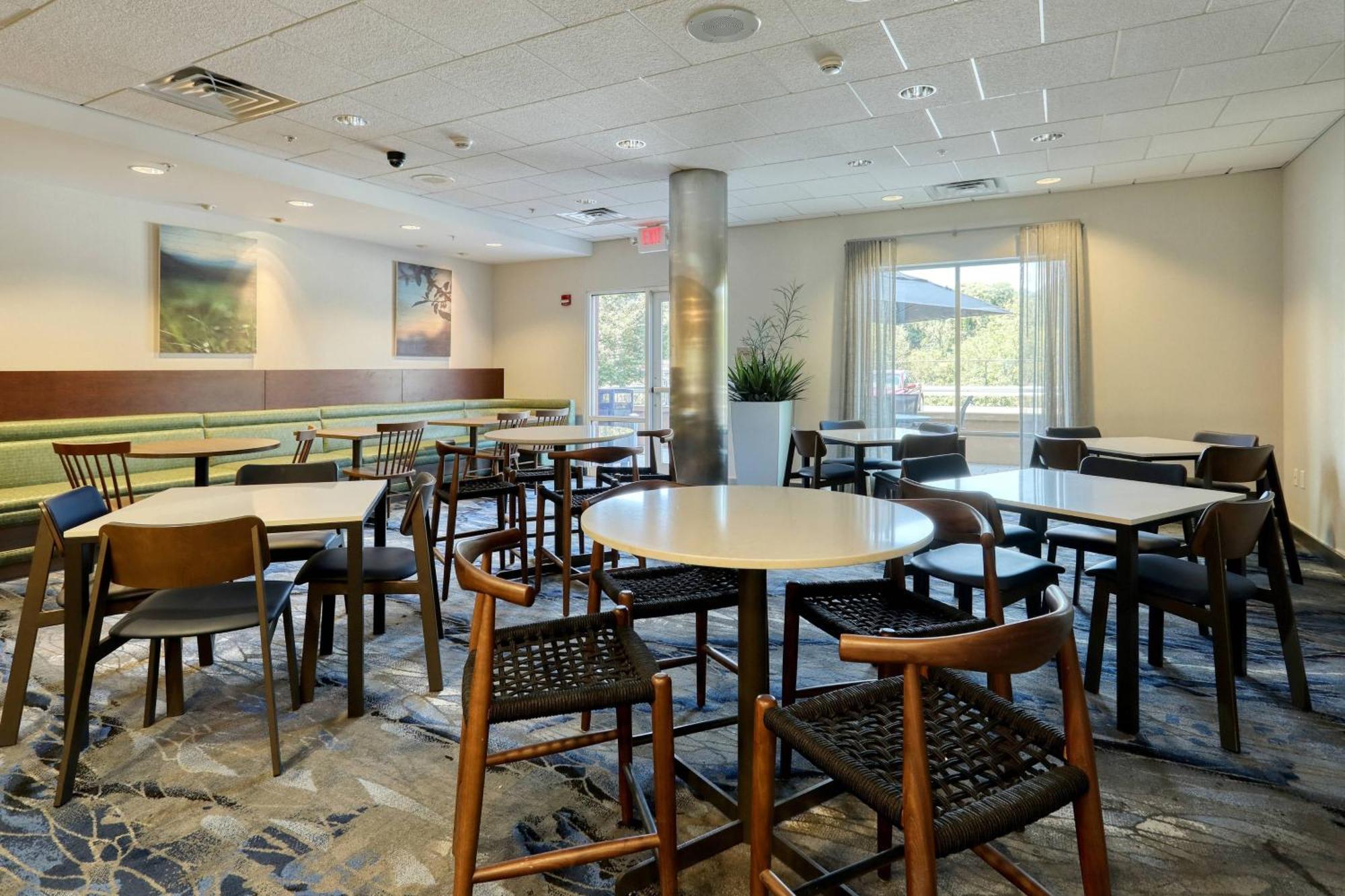 Fairfield Inn & Suites By Marriott Harrisburg West/Нью-Камберленд Экстерьер фото