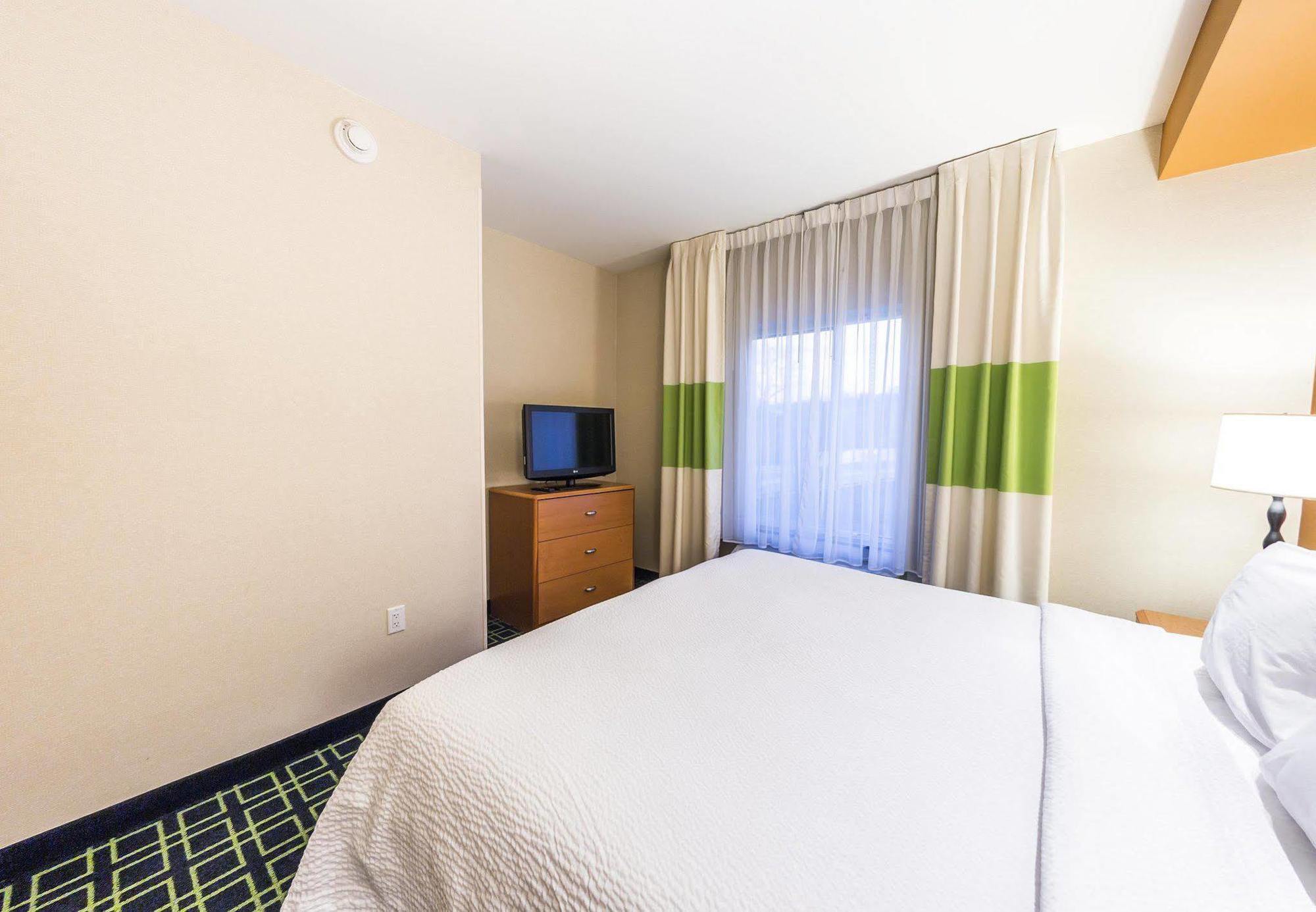 Fairfield Inn & Suites By Marriott Harrisburg West/Нью-Камберленд Экстерьер фото